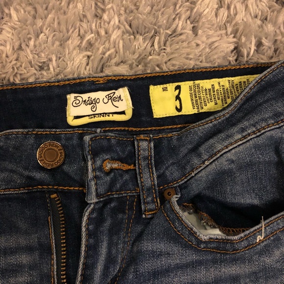 Jeans - Picture 3 of 4
